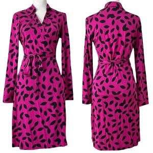 Diane Von Furstenburg Silk Jeanne New Vintage Wrap Dress in Leaves. Size 12.